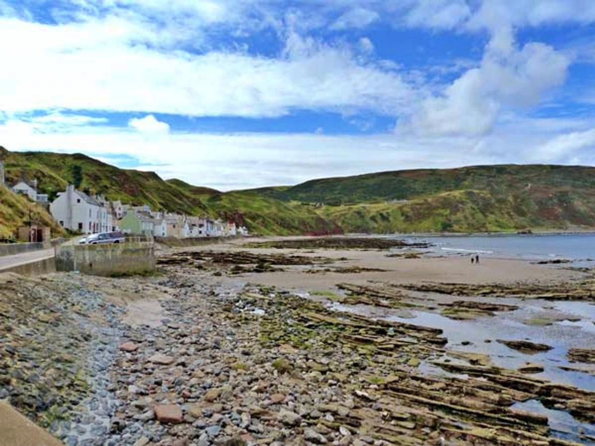 Finest Retreats - Ellie-Jo Cottage Gardenstown Exterior photo